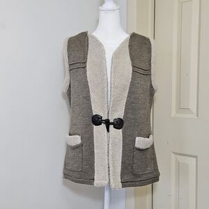 The Eagles Eye Wool Blend Sherpa Lined Vest Taupe Womens Medium Nordic Outdoor